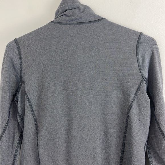 Lululemon In-Stride Gray & White Striped Running Jacket - Picture 8 of 8